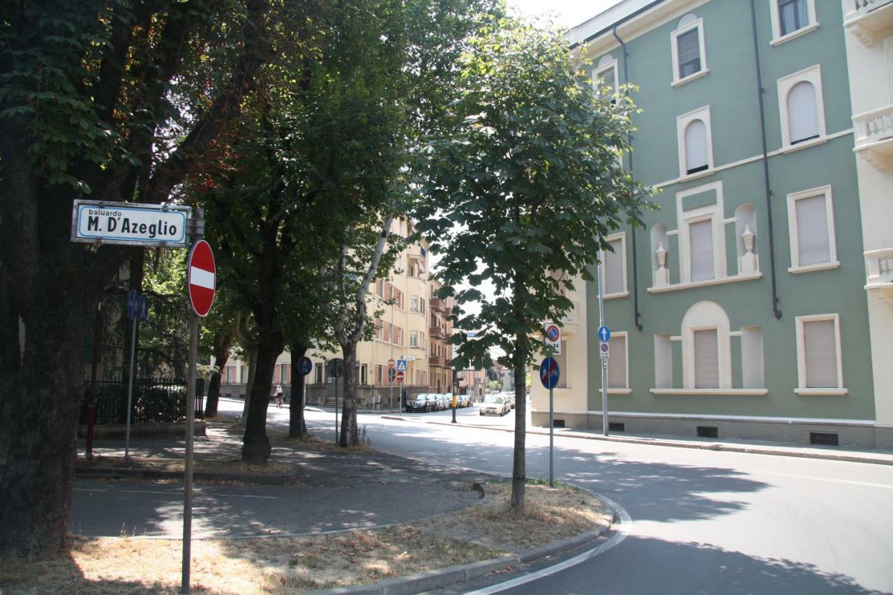 Davide & Mary Friendly House Apartment Novara Exterior foto
